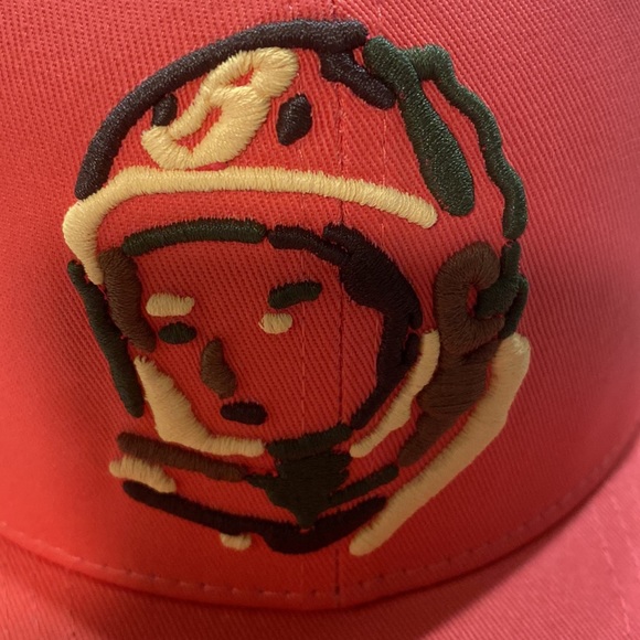 Never worn SnapBack - Picture 9 of 9